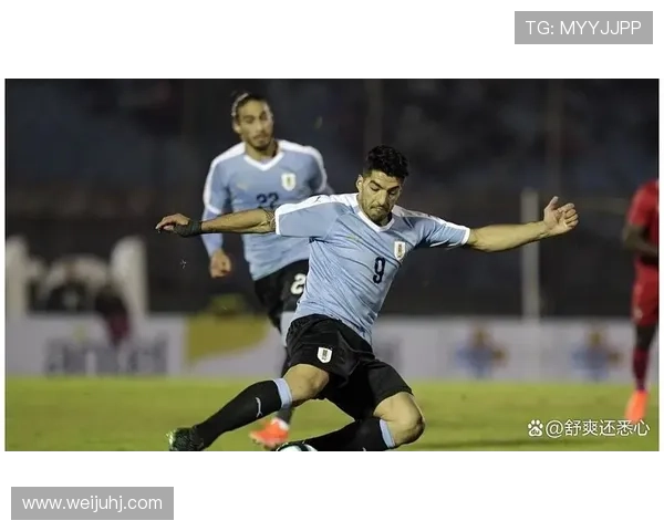 苏亚雷斯：争议行为与巅峰期进球效率解析